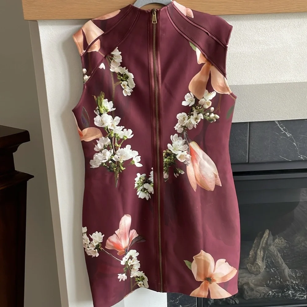 Ted Baker Zassha Bodycon Dress NWT - Picture 5 of 9